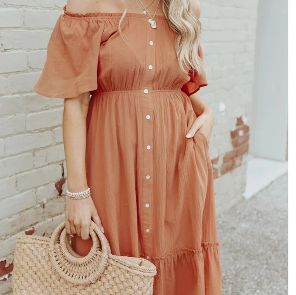 New! Off the shoulder button detail clay midi dress - Picture 4 of 10